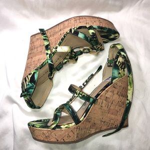 Chinese Laundry Wedge Sandal Size 9.5